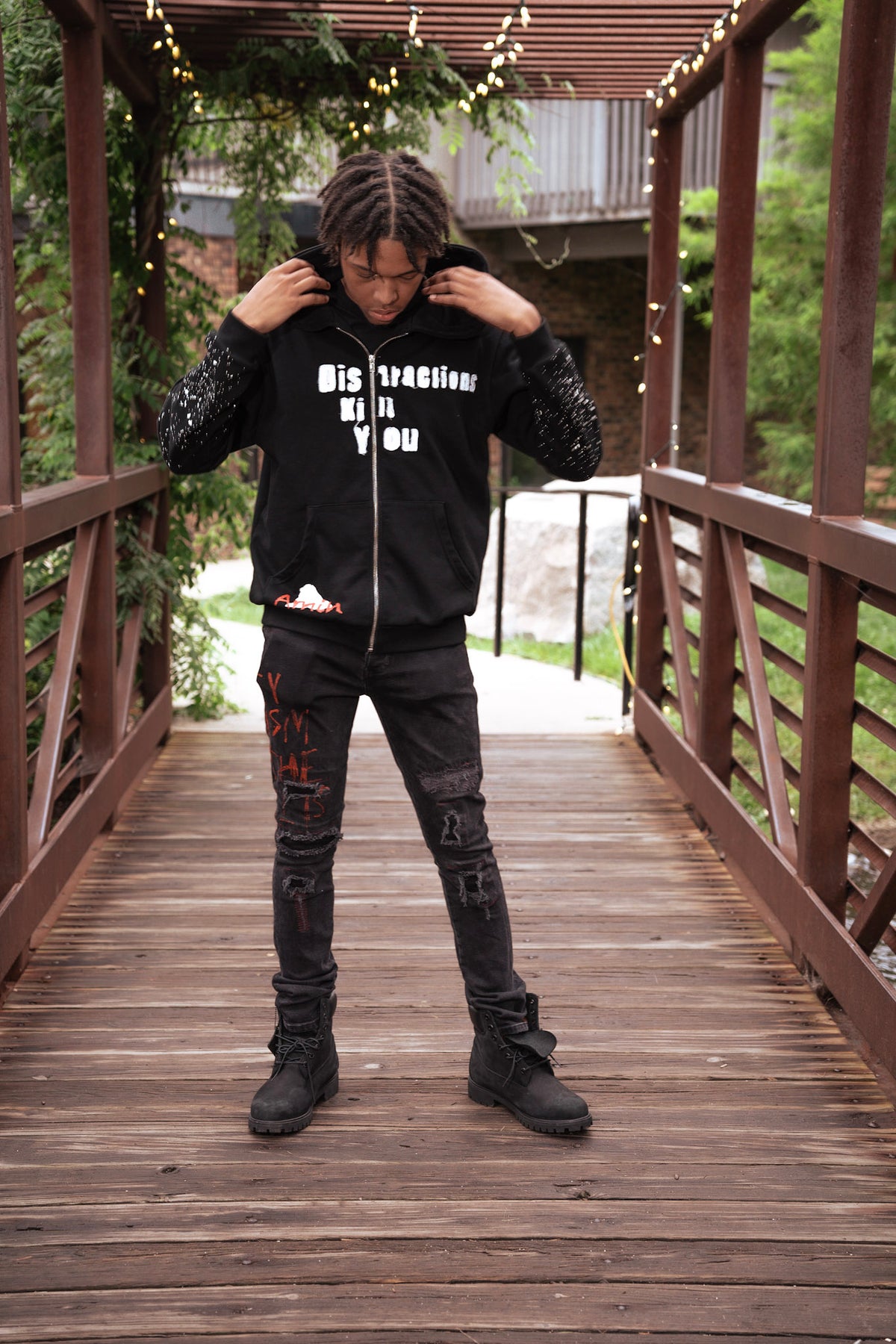 Distractions will kill you Amin hoodie