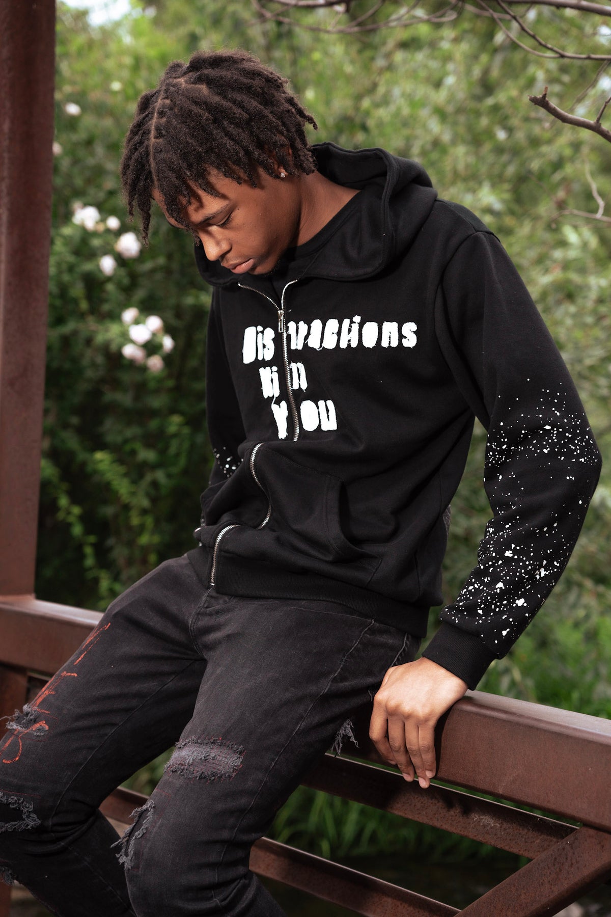 Distractions will kill you Amin hoodie